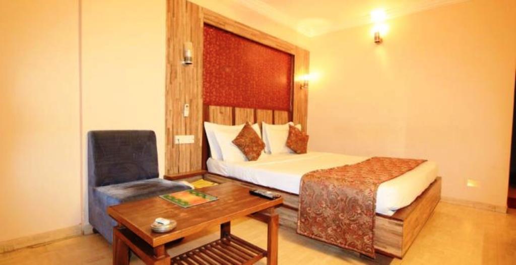 Hotel Eden Ahmedabad Habitación foto